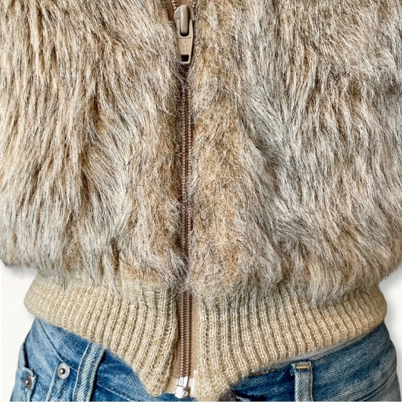 Vintage Cropped Faux Fur Hooded Zip-Up Jacket - Picture 7 of 16